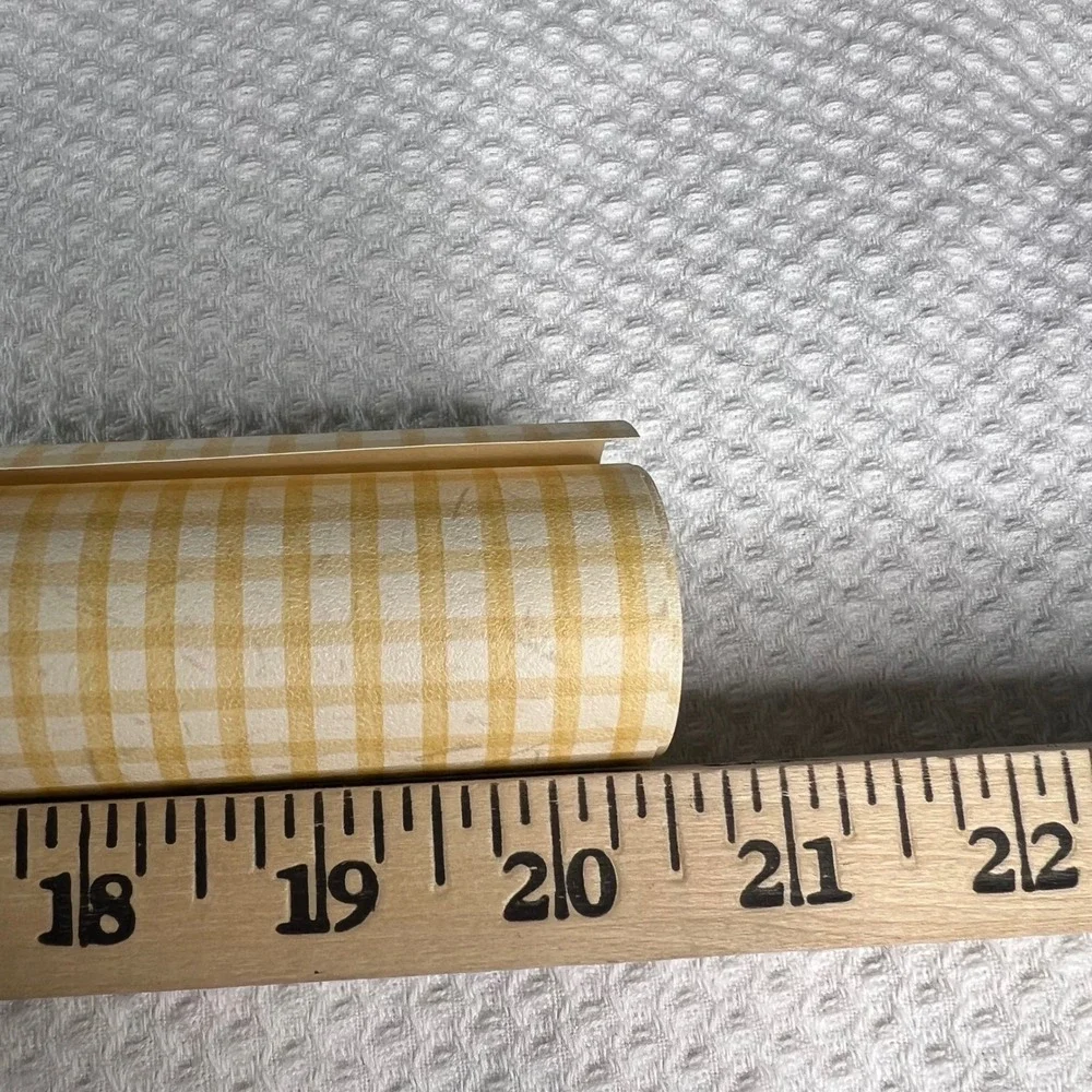 VTG Butter Yellow Gingham Wallpaper Roll Textured Grasscloth Style 20.5In Wide